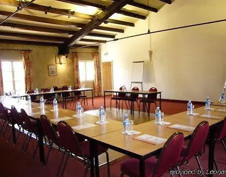 Le Clos De L'aube Rouge - Montpellier / Le Lez 3* קסטלנאו-לה-לז
